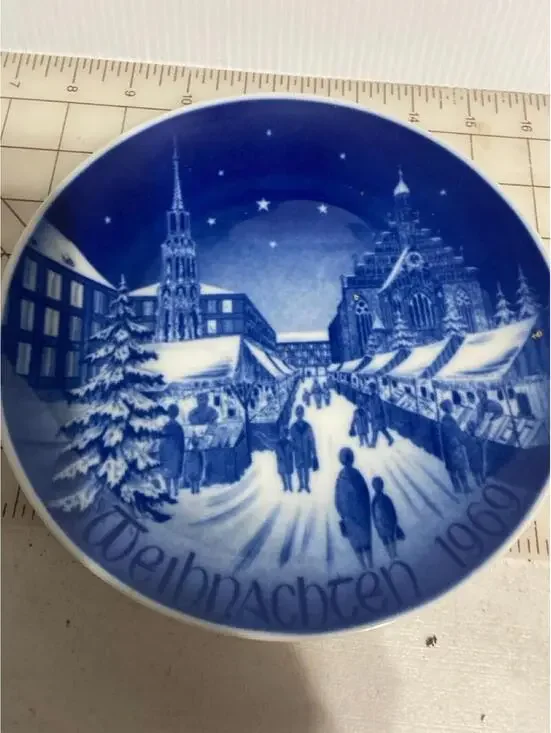 Bareuther Waldsassen Germany 1969 Christmas Market Plate 7.5