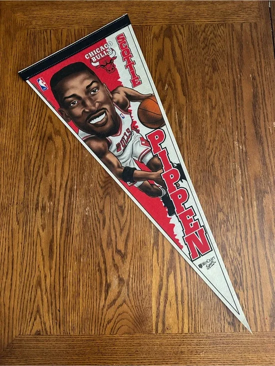 Vintage Chicago Bulls Scottie Pippen caricature felt pennant