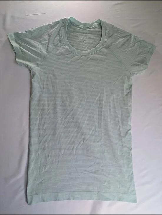 Lululemon Swiftly Tech Short Sleeve 2.0 Hip Length - Sea Water