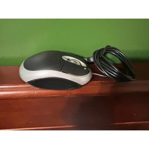 PC/Laptop/Desktop USB Optical Scroll Wheel Mouse Black/Silver Plug &‎ Play ￼