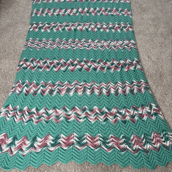 Handmade Crochet‎ AFGHAN Knit Chevron Zig Zag Blanket Throw Teal Pink White