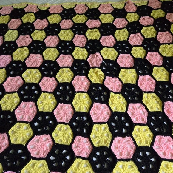 African Flower Motif Granny Square Afghan Blanket Handmade Crochet 60x46 Hexagon
