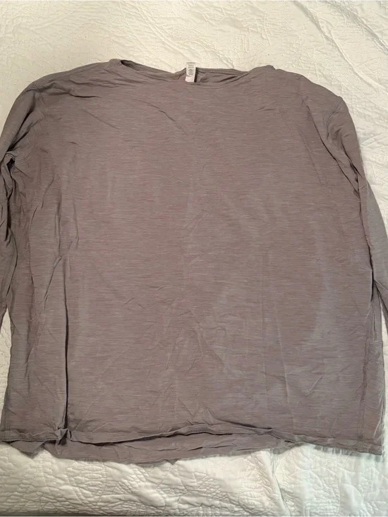Lululemon Long Sleeve Crewneck Top