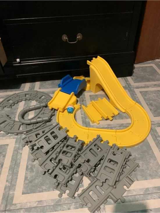 Vintage 1985 Little Tikes Creative Railway Roadway Station Tracks Incomplete