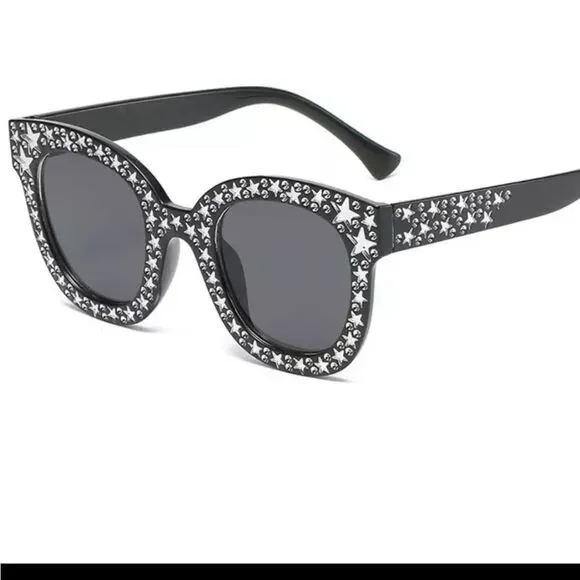NWOT Star Rimmed Sunglasses