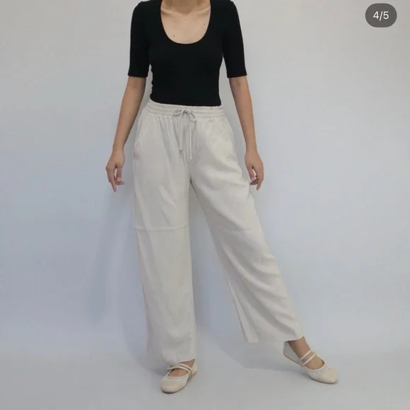 Zara Wide-Leg Drawstring Pants in light olive green size S