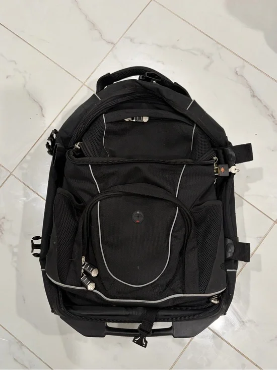 Black unisex Travel Backpack - Durable Everyday Bag