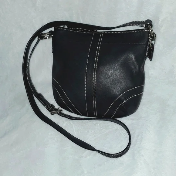 COACH Soho Black Leather Swingpack Small Crossbody Bag