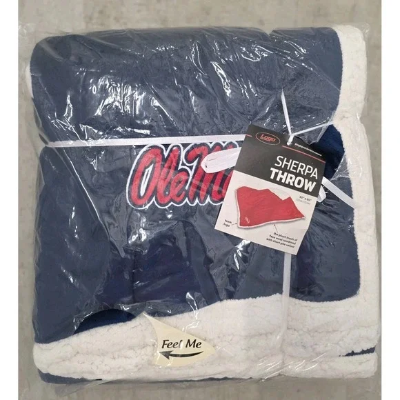 NEW Super Soft Sherpa Throw‎ Ole Miss 50 x 60