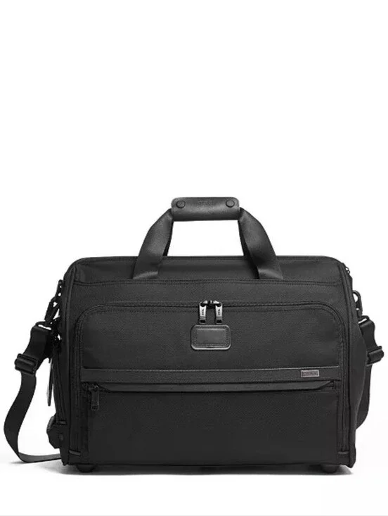 LIKE NEW Tumi Alpha Weekender Bag