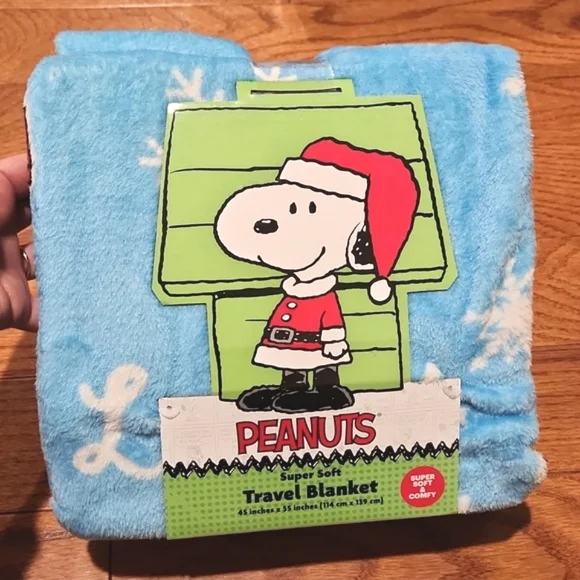 NWT Peanuts Snoopy Travel Blanket, holiday, 45in x 55in - Let it Snow, Christmas