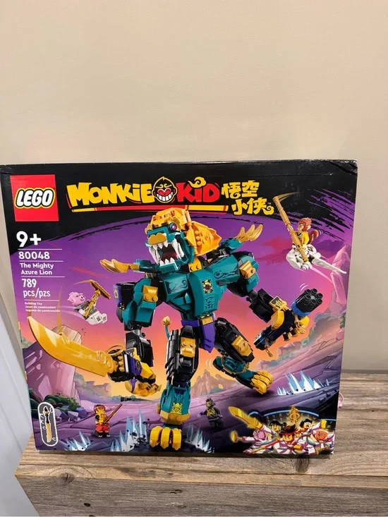 Lego Monkie Kid Mighty Azure Lion - Teal & Gold Action Build