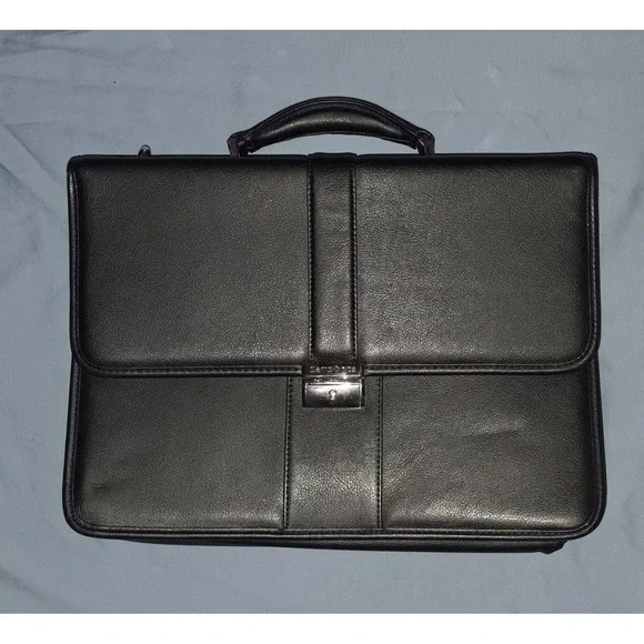 Samsonite Leather Expandable Attaché Black Flap over W/locking Clasp