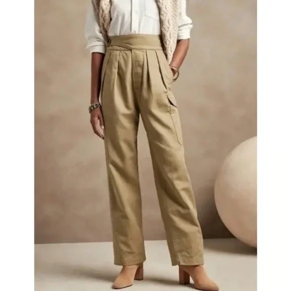 Banana Republic Heritage Explorer Wide-Leg Cargo Utility‎ High-Rise Pants 8 NWT