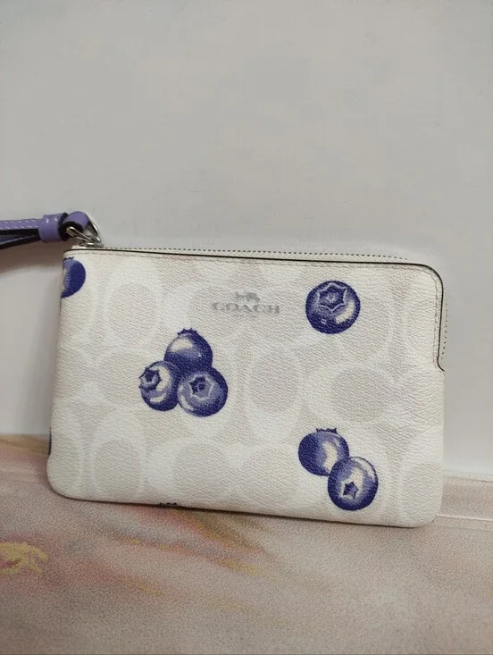 Coach Corner Zip CR817 Wristlet In Signature Canvas With Blueberry Print