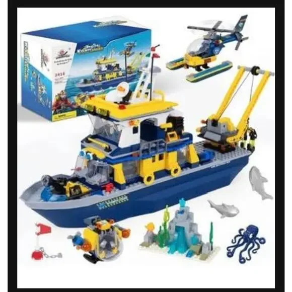 City Arctic Explorer Ship Building‎ Toy 797 pcs Ocean Building Toy Kyanite Squad