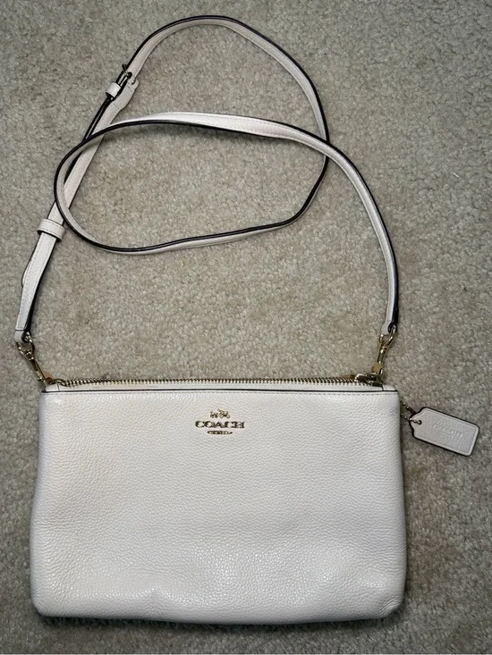 Coach Pebble Leather Lyla Crossbody Shoulder Purse Bag Clutch White F38173