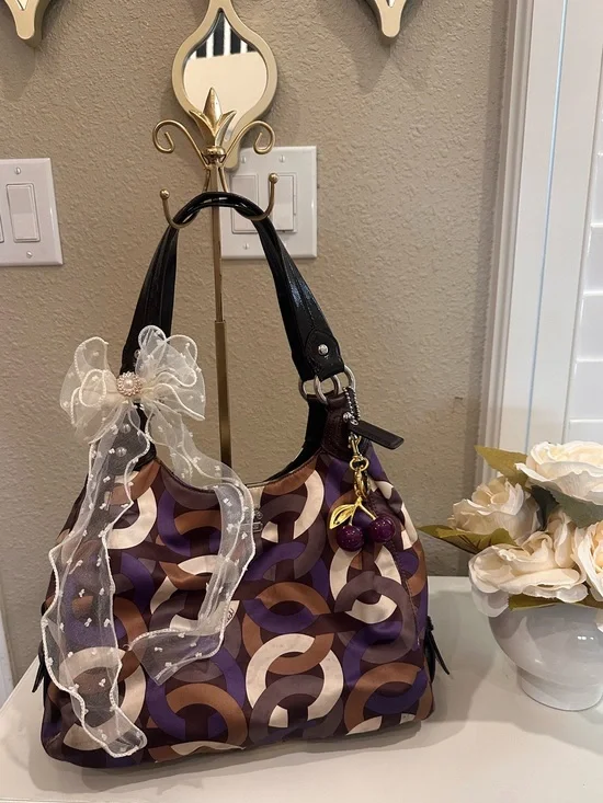 Coach Stylish Purple Patterned Shoulder Bag