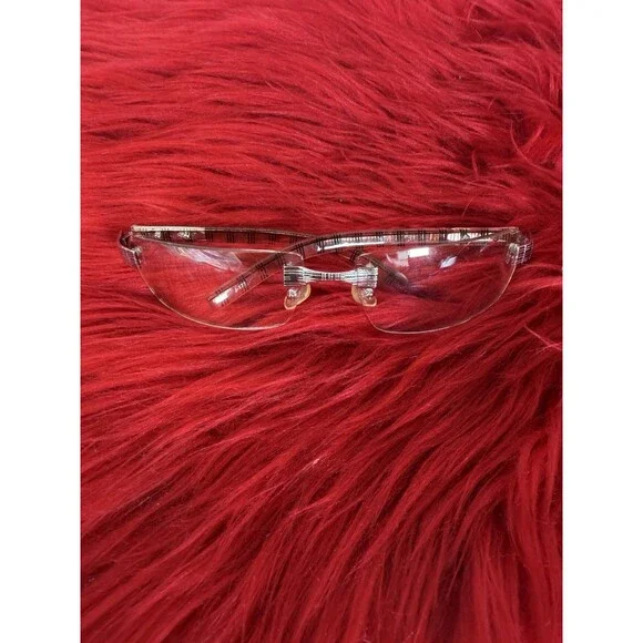 Vintage Authentic Burberry  Y2K Unisex  Sunglasses Italy Style J-177