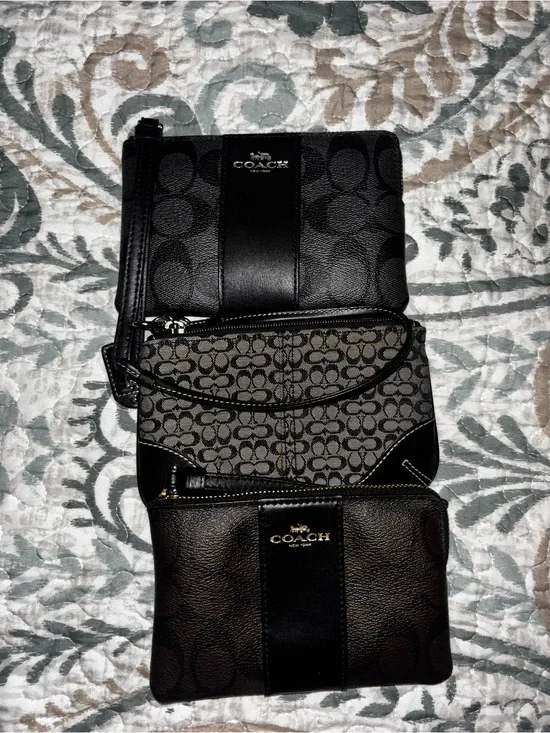 Coach  Wristlet Bundle