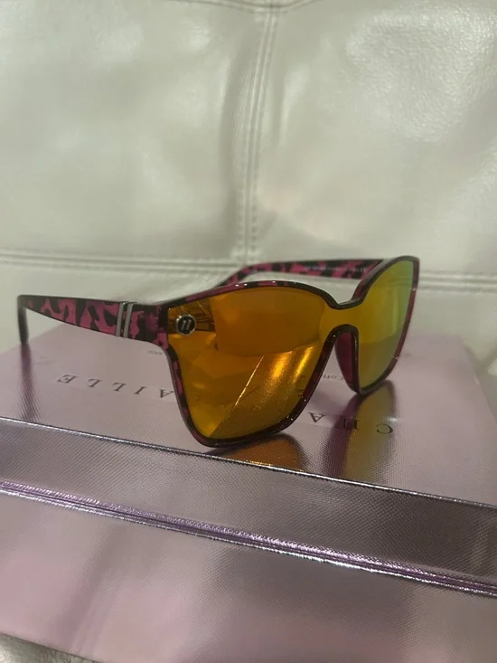 Blenders Lady Inferno Pink Leopard Print Women’s Sunglasses