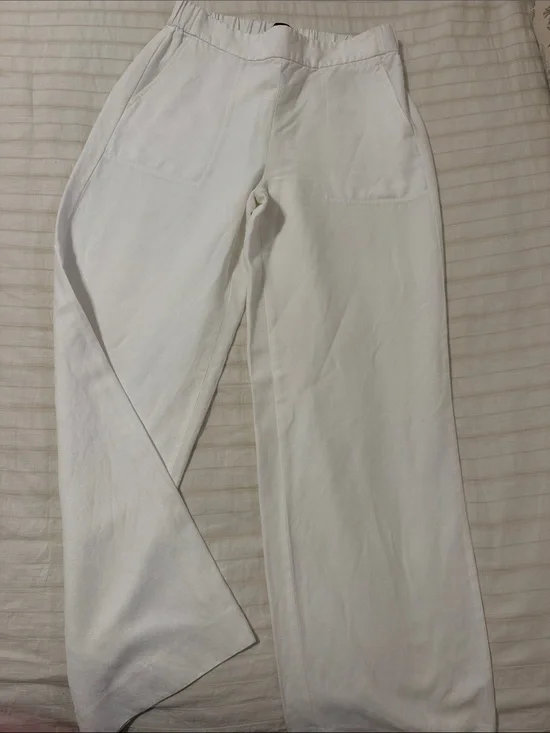 Banana Republic White - wide leg pants.