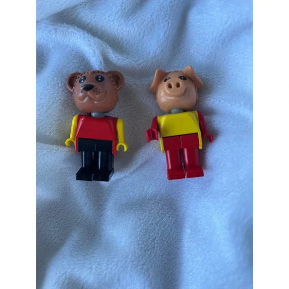Vintage LEGO Fabuland Minifigures Bernard Bear and Patricia Pig 1980s Retro Toys