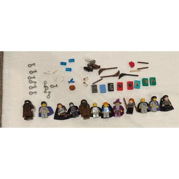 LEGO Harry Potter Minifigure Lot w/ Accessories 12 Figures Hagrid Harry