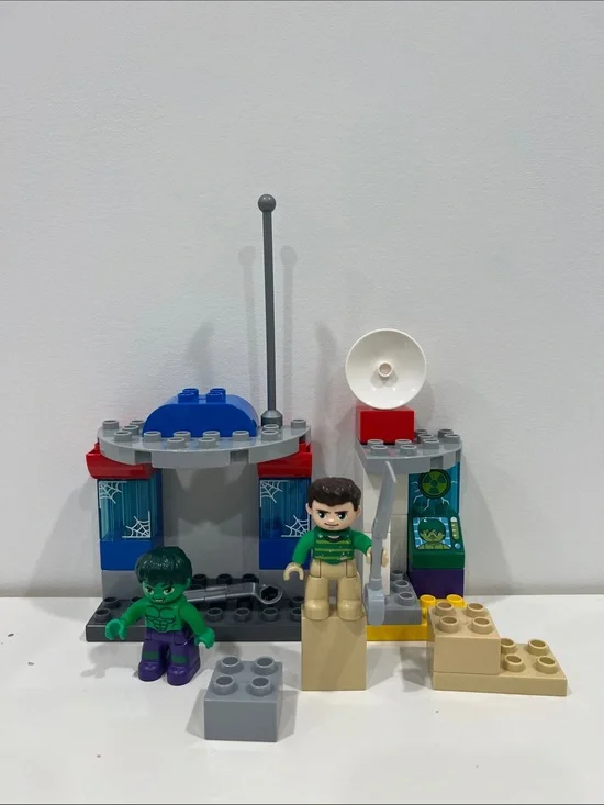 LEGO DUPLO Adventures Hulk and Sandman Mini Figure Set