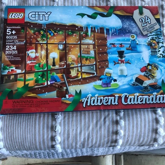 Lego 60235 City 2019 Advent Calendar NWT Building Toy Set