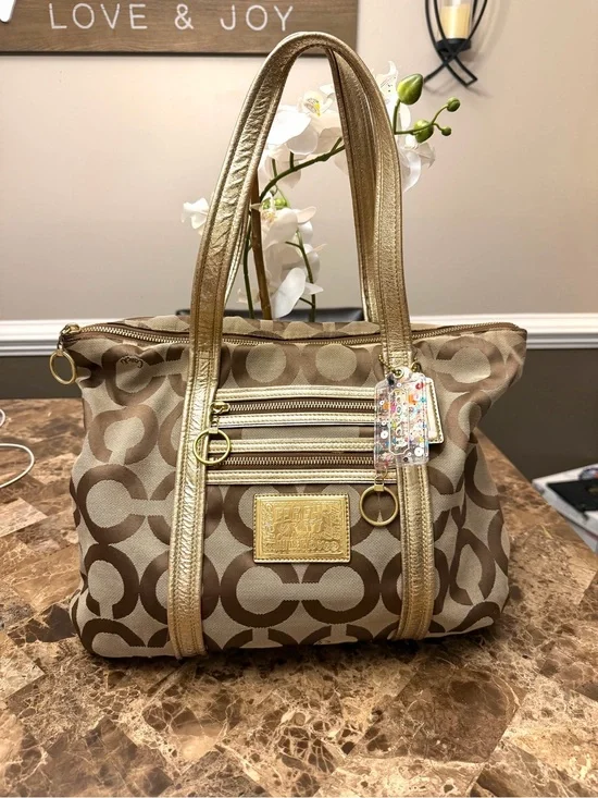 Coach POPPY Tan and Gold Signature Canvas Tote
