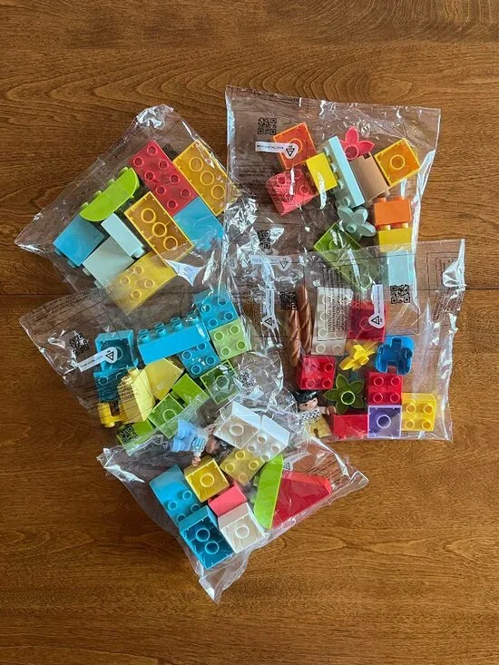 Duplo building bricks partial set NWOT