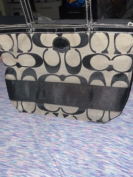 Coach Canvas Tote in Khaki and Black Signature Print