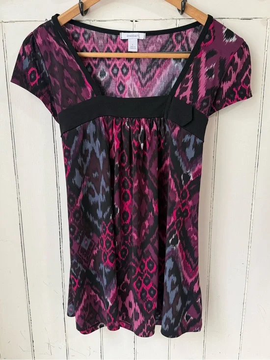 Dressbarn Y2K Pink & Black Ikat Empire Waist Top