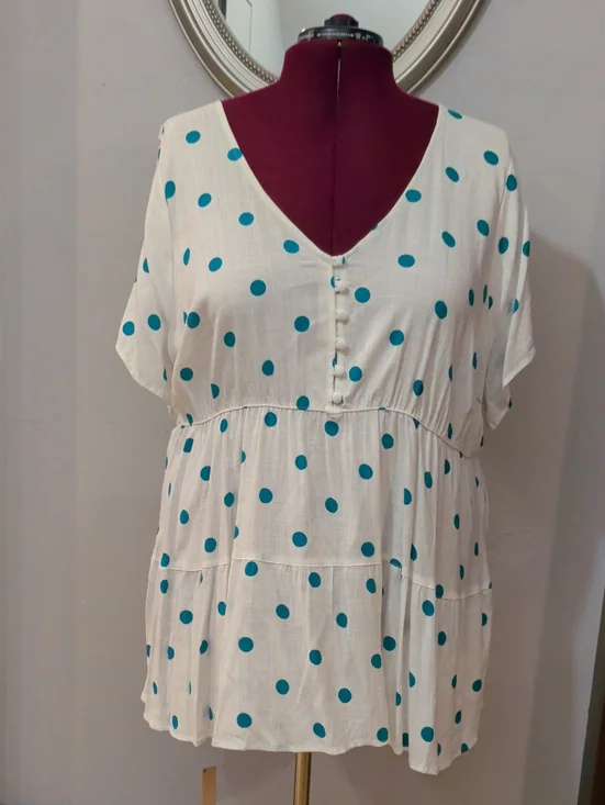 torrid White Babydoll Blouse with Teal Dot Accent