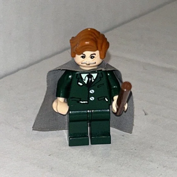 100% LEGO Professor Remus Lupin‎ Werewolf 4756 - Minifigure