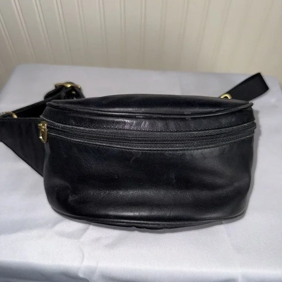 Vintage Coach Canteen Waist Fanny Pack Sling Black Leather Bag Purse 1997