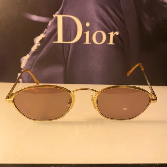 Isaac‎ Mizrahi IM136 Jane Doe sunglasses