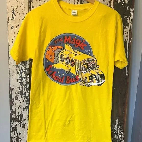 NWOT Retro The Magic School Bus unisex T-shirt. Size small. Wahoo!