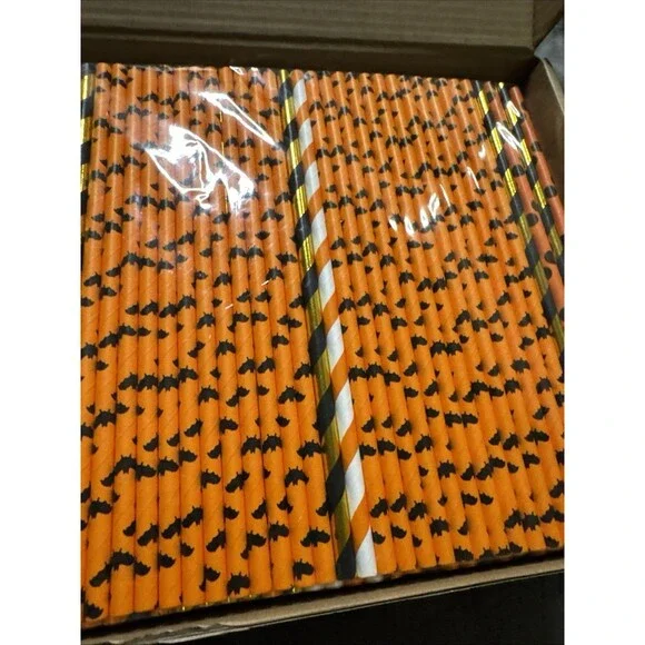 Halloween straws, orange with black bats, Paper Straws, pack of 500 New