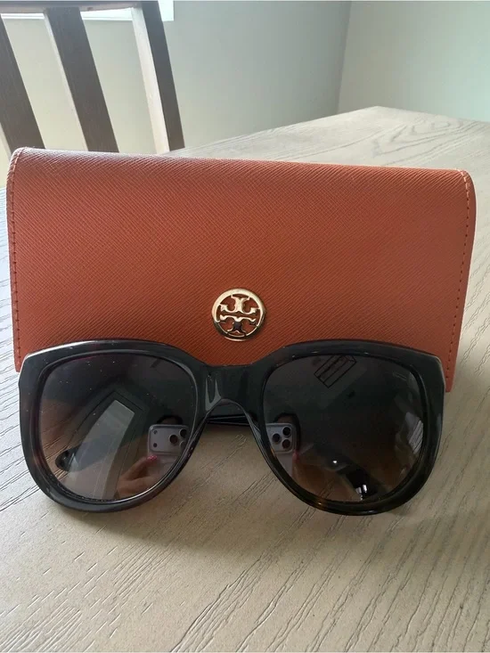 Tory Burch Orange Saffiano Wallet with Black Oversized Sunglasses