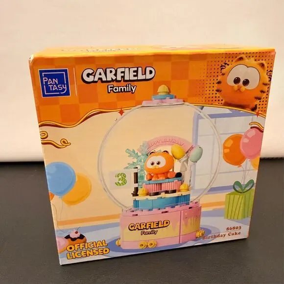 Pantasy Garfield Family Birthday Cake Building Brick Set Collectible NIB