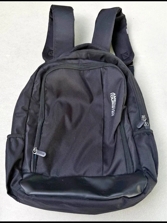 American Tourister Black Backpack with Padded Straps
