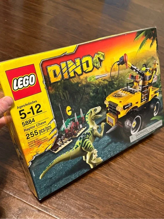 LEGO Dino Raptor Chase 5884 Retired 2012 Building Set New Factory Sealed NIB