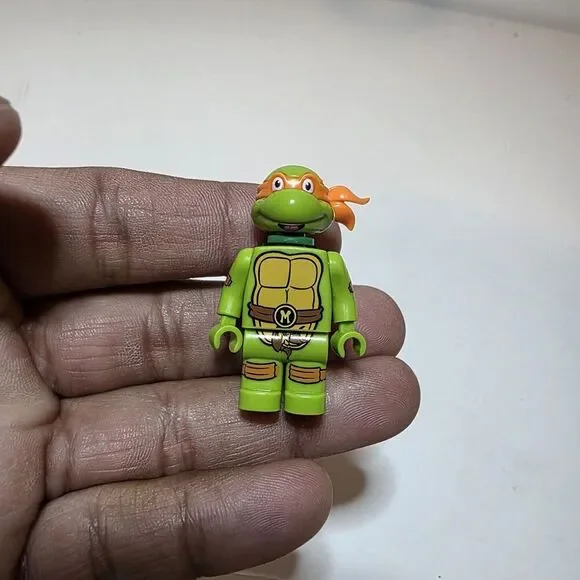 Teenage Mutant Ninja Turtles TMNT Michelangelo Minifigure Snap & Switch Set