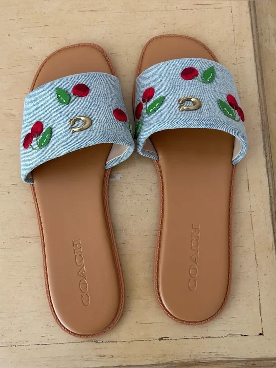 Coach womens holly denim cherries slide sandal in size 8.5