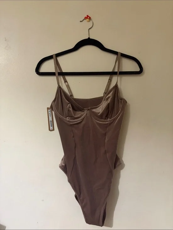 Skims NWT Velvet One Piece