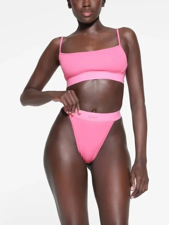 Skims cotton Ribbed mid rise thong bubble gum PN-STT-0040 L