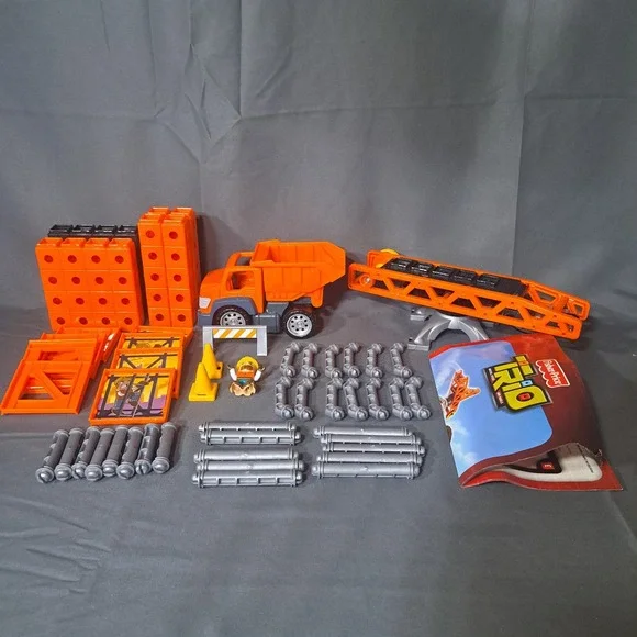 Fisher-Price TRIO Construction Set P6834 Dump‎ Truck Crane Blocks COMPLETE