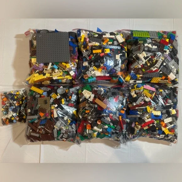 16.5 LB Genuine LEGO Bulk Lot + Minifigures Mixed Pieces